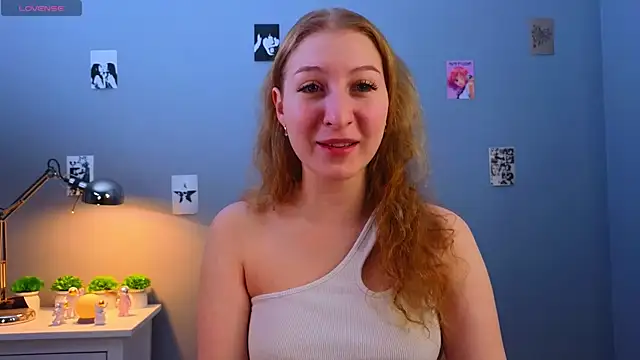 Snapshot of LorettaGladman chatting on 13, 11, 2025 LorettaGladman online show from 13, 11, 2025