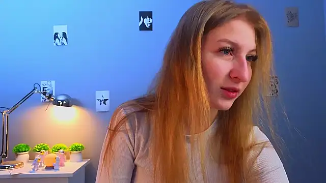 Snapshot of LorettaGladman chatting on 24, 11, 2025 LorettaGladman online show from 24, 11, 2025