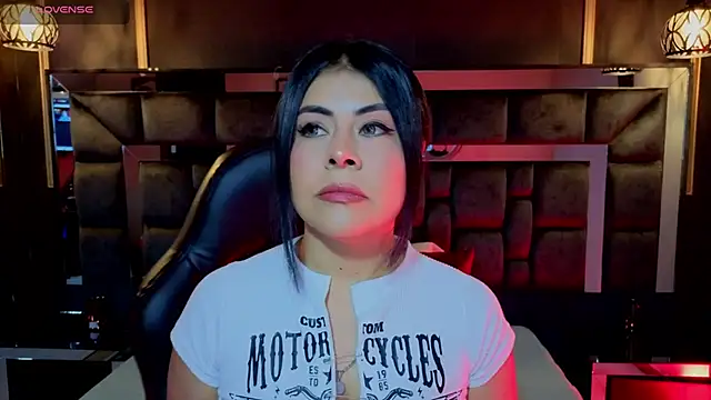 Snapshot of Aniajoness_ chatting on 6, 11, 2025 Aniajoness online show from 6, 11, 2025