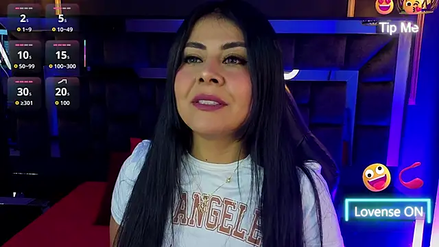 Aniajoness  online show from 2, 4, 2026