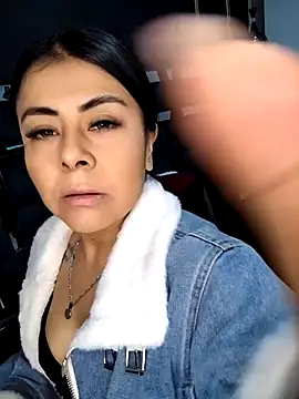 Snapshot of Aniajoness_ chatting on 18, 11, 2025 Aniajoness online show from 18, 11, 2025