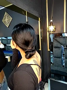 Aniajoness  online show from 6, 3, 2026