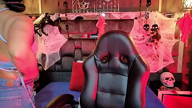 Snapshot of Aniajoness_ chatting on 24, 10, 2025 Aniajoness online show from 24, 10, 2025