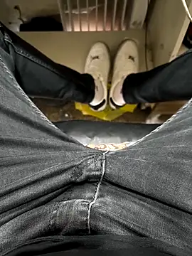 Snapshot of Ersin_meral chatting on 11, 9, 2025 Ersin meral online show from 11, 9, 2025