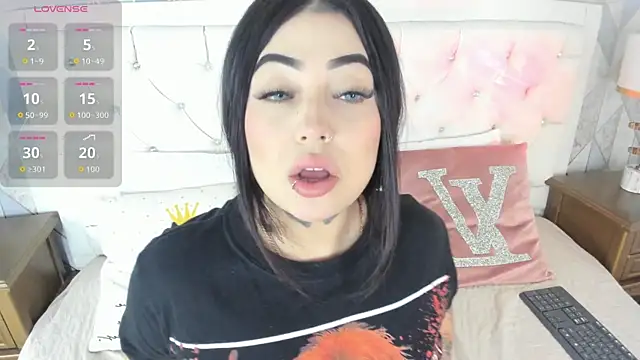 MeganStar   online show from 11, 10, 2025