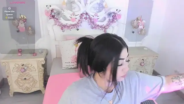 MeganStar   online show from 22, 11, 2025