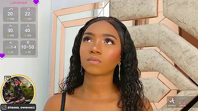 Tessa Owenss online show from 26, 10, 2025