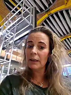 Mrs-Aurora online show from 29, 3, 2026