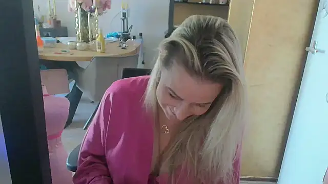 Snapshot of Mrs-Aurora chatting on 25, 2, 2026 Mrs-Aurora online show from 25, 2, 2026