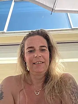 Mrs-Aurora online show from 25, 5, 2026