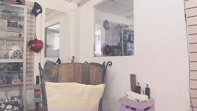 xinamora online show from 16, 11, 2025