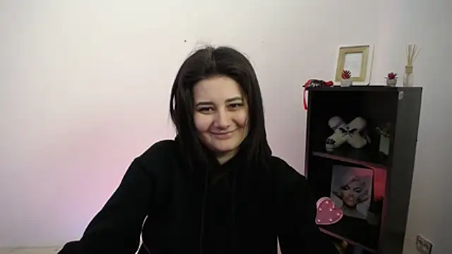 Katrin kiss  online show from 6, 1, 2026