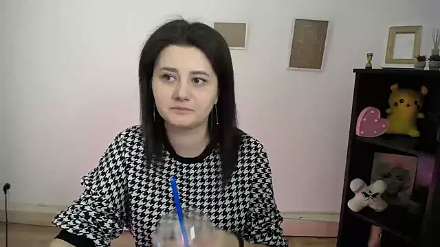 Katrin kiss  online show from 24, 3, 2026