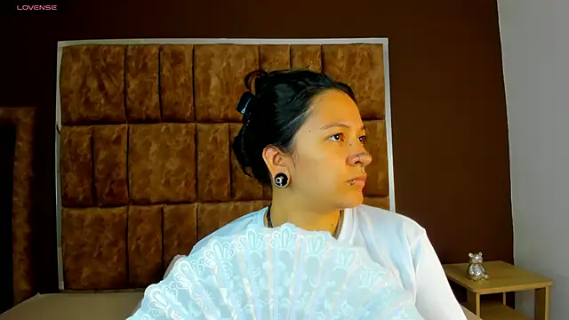 Kitty ravee online show from 15, 9, 2025