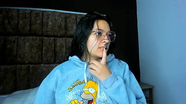 Kitty ravee online show from 29, 9, 2025