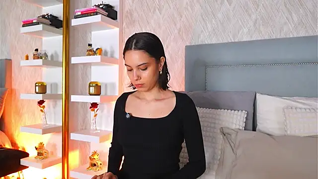 Sofy Bradd online show from 8, 3, 2026