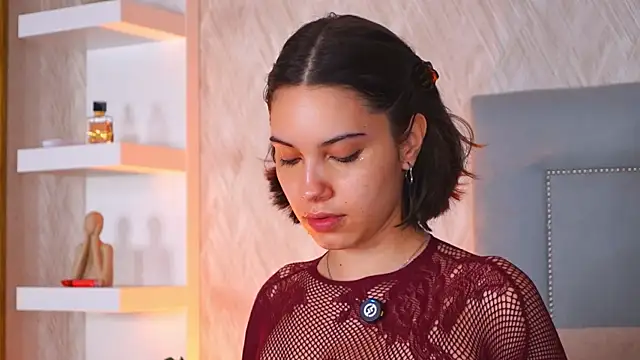Sofy Bradd online show from 21, 5, 2026