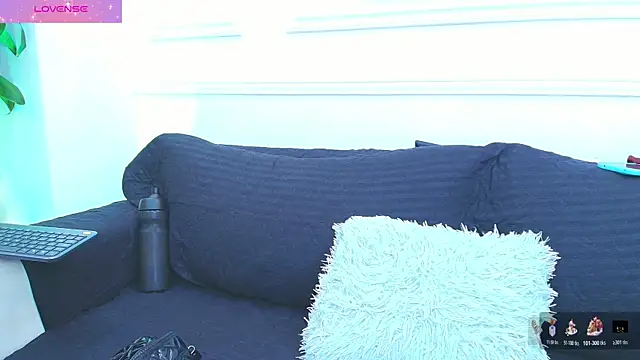 Daisy Price online show from 18, 11, 2025