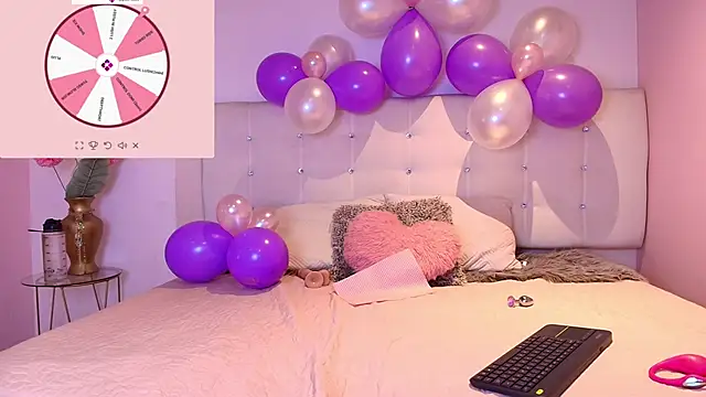 lilyth bloom online show from 7, 11, 2025