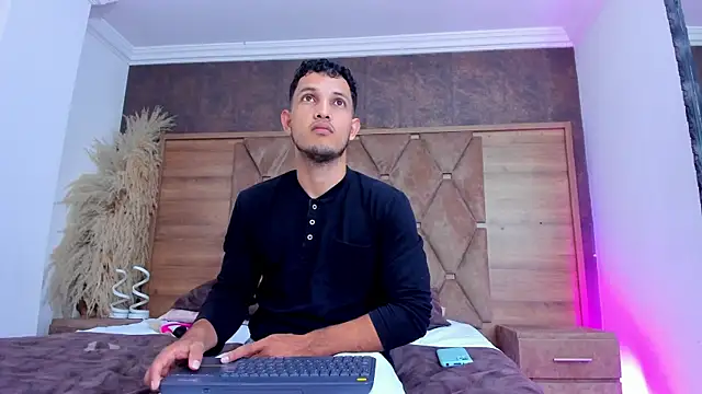 Snapshot of EimyAndMaxi chatting on 19, 7, 2026 EimyAndMaxi online show from 19, 7, 2026