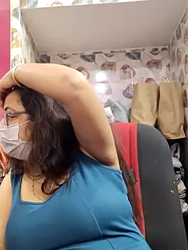 nisha 1110 online show from 12, 11, 2025