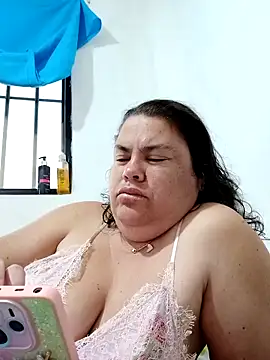 yaneth  online show from 28, 10, 2025