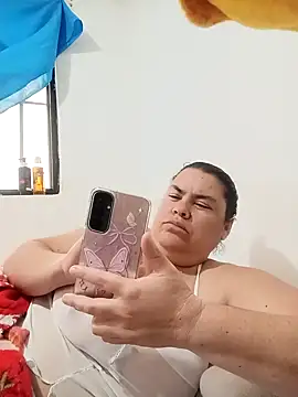 yaneth  online show from 14, 10, 2025