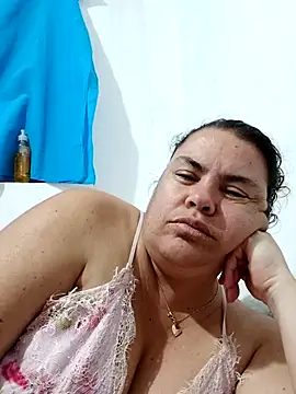 yaneth  online show from 28, 10, 2025