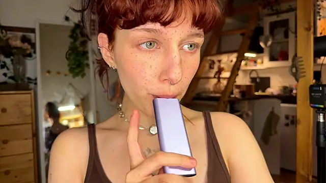 LeelooYolo online show from 3, 6, 2026