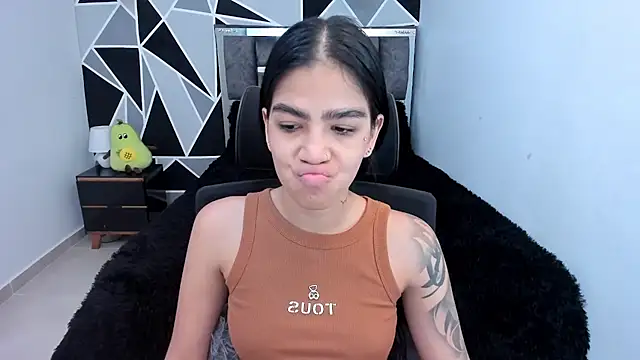 valeria-duarte online show from 2, 4, 2026