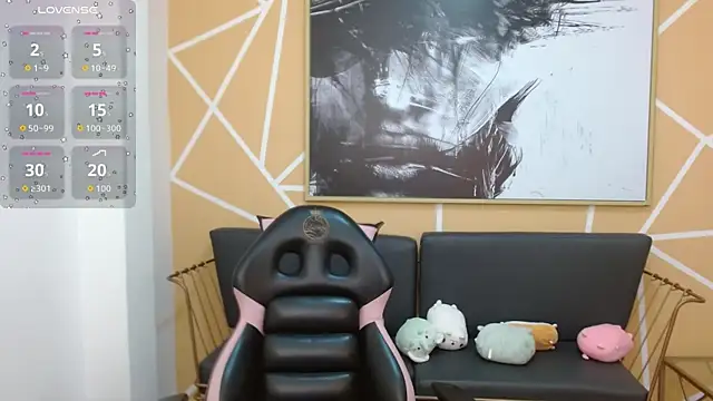 olivia russo  online show from 5, 4, 2026