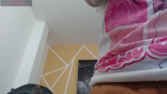 olivia russo  online show from 19, 10, 2025