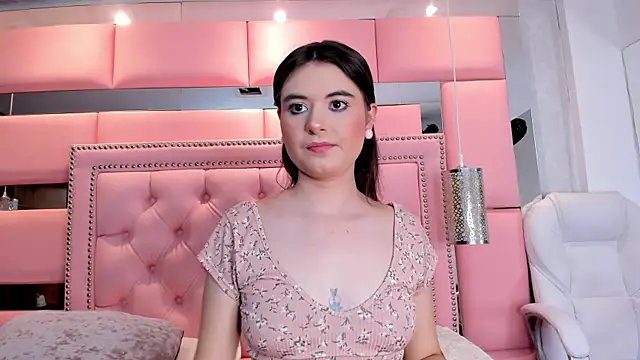 LiliCarterm online show from 12, 9, 2025