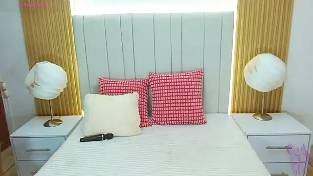 WildScarlet online show from 13, 9, 2025