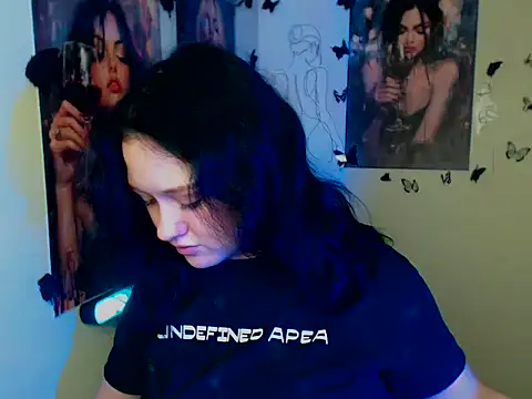 Snapshot of LadyAlice_ chatting on 4, 11, 2025 LadyAlice online show from 4, 11, 2025