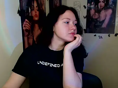 Snapshot of LadyAlice_ chatting on 18, 11, 2025 LadyAlice online show from 18, 11, 2025