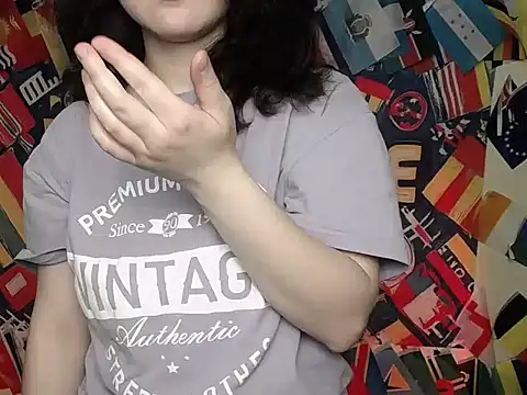 LadyAlice  online show from 15, 5, 2026