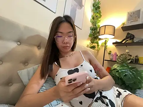 Sluttgwen69 online show from 13, 3, 2026