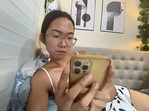 Sluttgwen69 online show from 28, 4, 2026