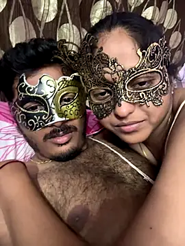 Snapshot of VVcouple chatting on 24, 10, 2025 VVcouple online show from 24, 10, 2025