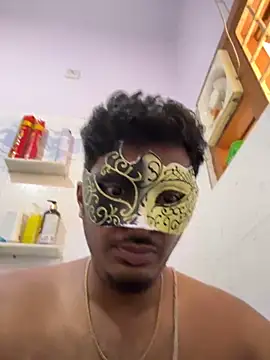 Snapshot of VVcouple chatting on 4, 11, 2025 VVcouple online show from 4, 11, 2025