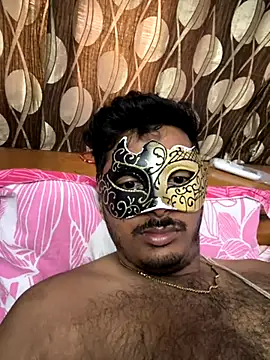 Snapshot of VVcouple chatting on 13, 10, 2025 VVcouple online show from 13, 10, 2025