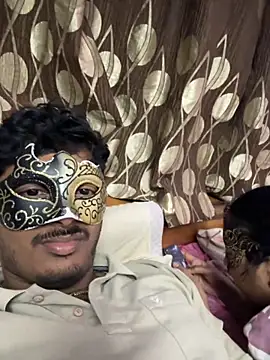 Snapshot of VVcouple chatting on 10, 10, 2025 VVcouple online show from 10, 10, 2025