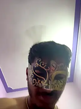 Snapshot of VVcouple chatting on 8, 9, 2025 VVcouple online show from 8, 9, 2025