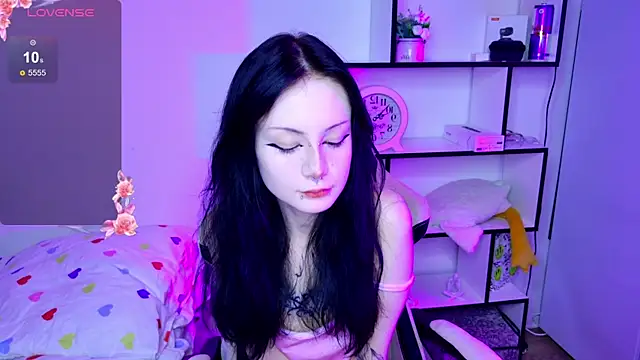 MiaScarlettt online show from 13, 11, 2025