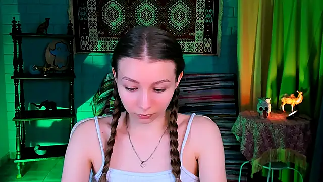 JulieDaniel online show from 2, 12, 2025