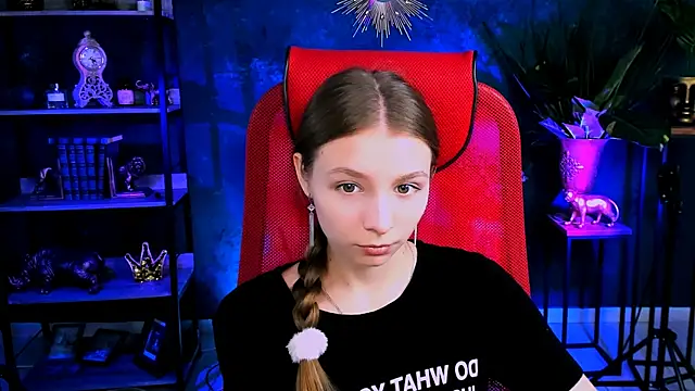 JulieDaniel online show from 11, 9, 2025