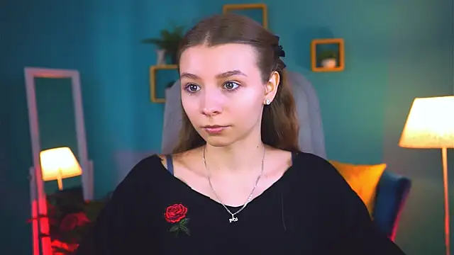 JulieDaniel online show from 7, 10, 2025