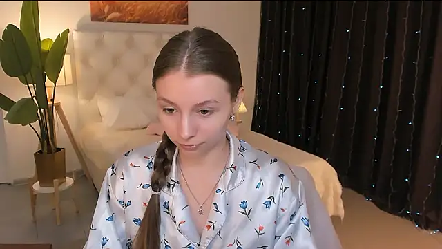 JulieDaniel online show from 31, 3, 2026