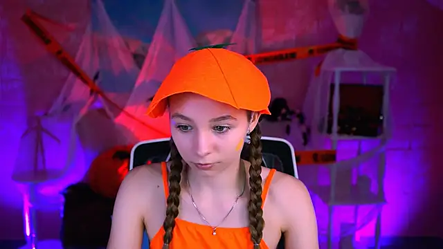 JulieDaniel online show from 31, 10, 2025